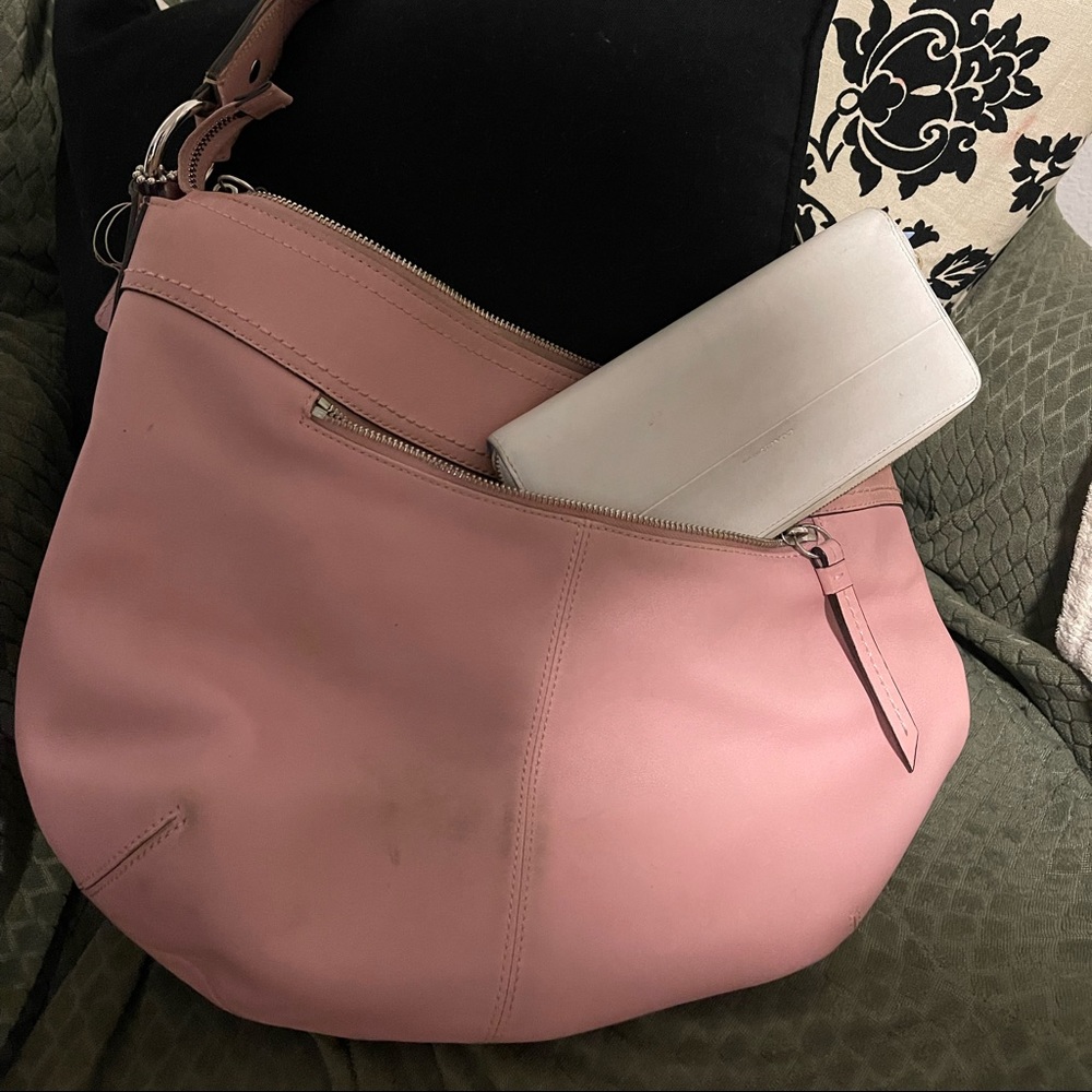 Classic/ Vintage Lot of 3 designer handbags(coach and Tory, plus (4) wallets